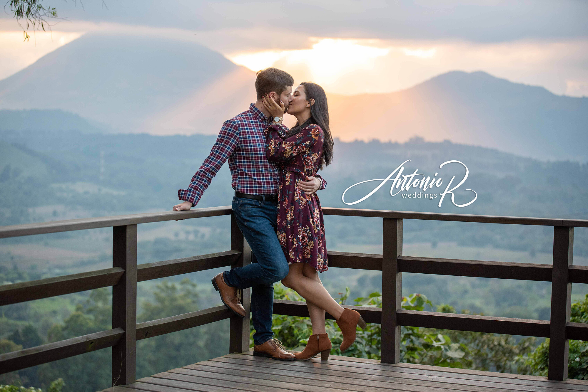 Antonio Lopez R. (mariopicsgt) - Fotógrafo en Guatemala - aweddings-copia.jpg